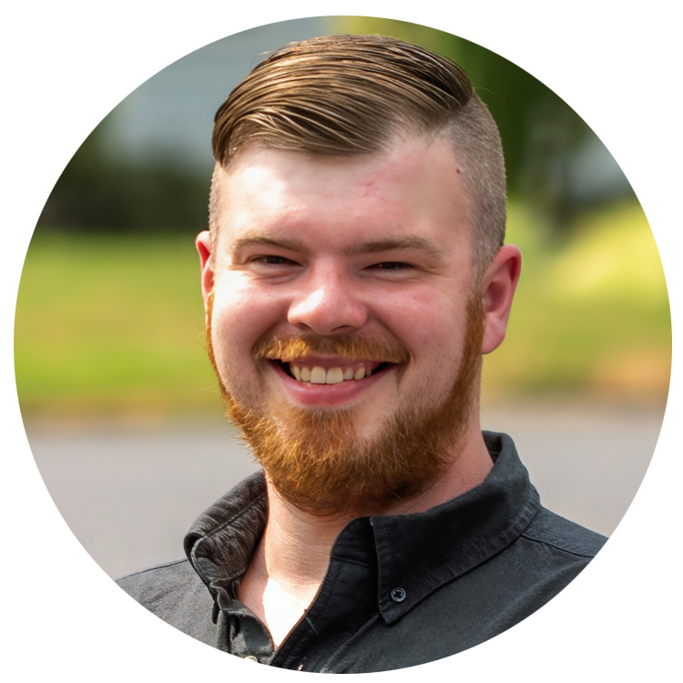 About Andrew Eggebraaten, Therapist Intern